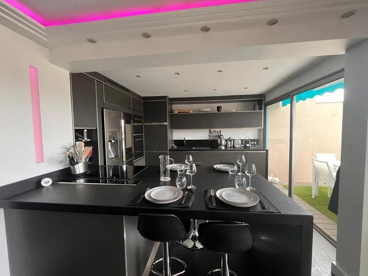 Tres Beau Duplex Avec Jacuzzi Privatif Apartment Mandelieu-la-Napoule